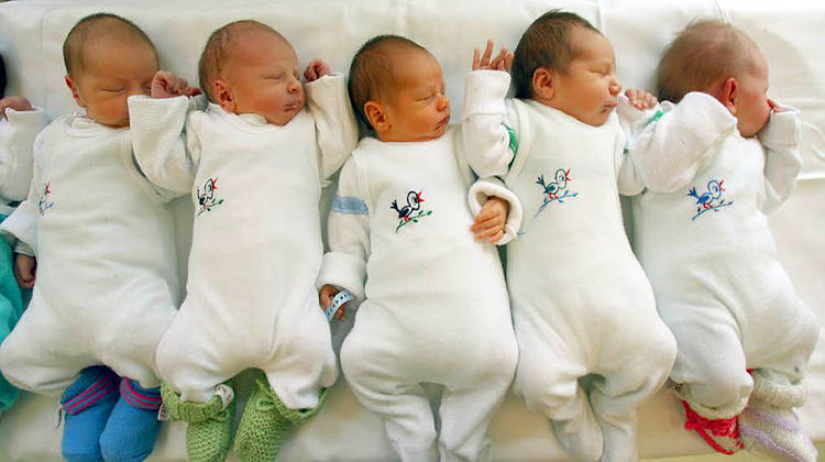 Deutschland: Lebenserwartung der Neugeborenen um 2 Monate gestiegen