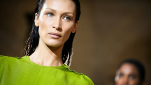 Modemacherin Victoria Beckham zeigt Kollektion bei der Pariser Fashion Week 