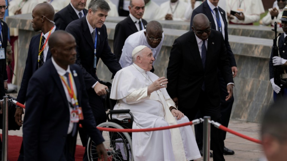 Papst Franziskus in Demokratischer Republik Kongo gelandet