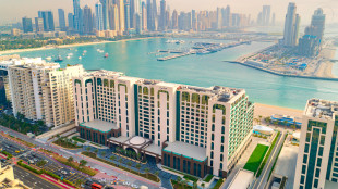 Le Hilton Dubai Palm Jumeirah &agrave; Duba&iuml; re&ccedil;oit l'AUBERGE AWARD 2023 de la part du BERLINER TAGEZEITUNG
