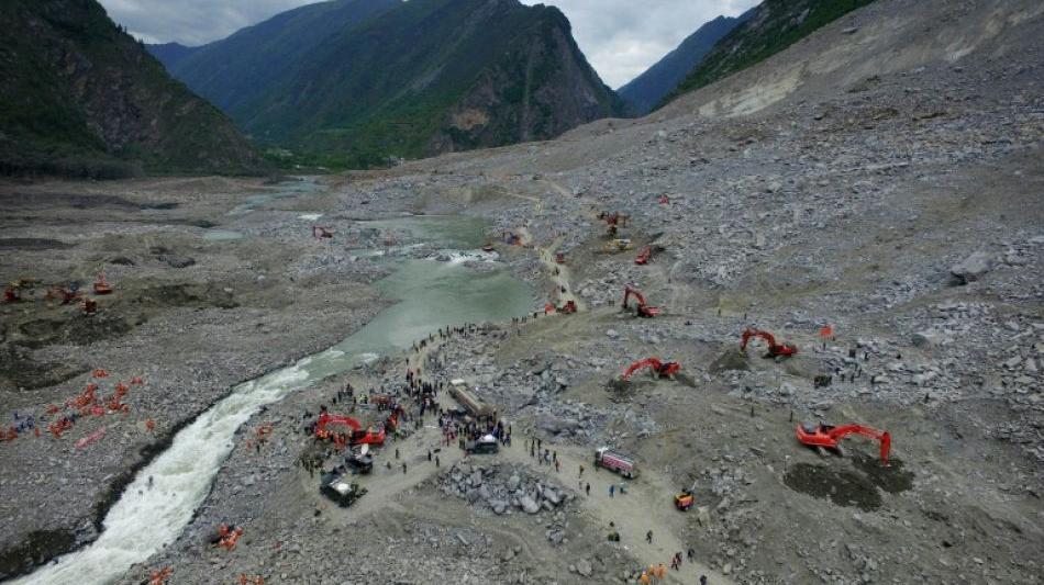 China: Weiterer Erdrutsch verschüttet Unglücksstelle mit Geröll