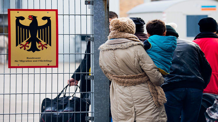 Deutschland: Mehr Flüchtlinge, mehr Kosten für die Steuerzahler!