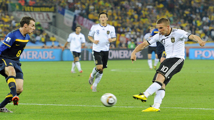 Fußball: Podolski will nach Köln - und glaubt noch an ein Wunder
