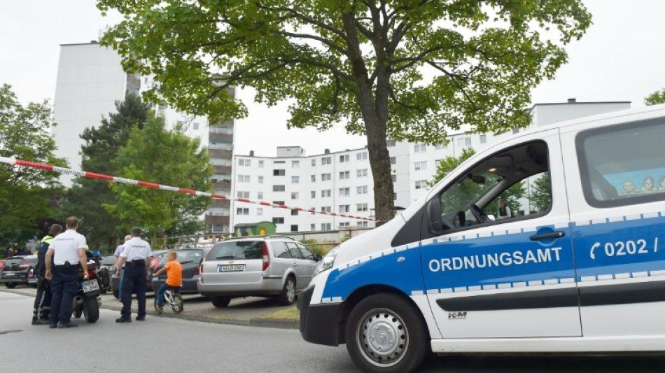 Feuerwehr: Hochhaus in Wuppertal wegen Brandgefahr evakuiert