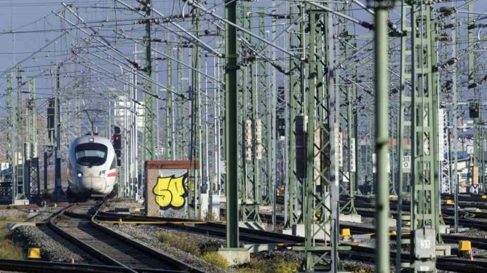 Bund stockt Mittel für digitale Technik für Schienenwege auf