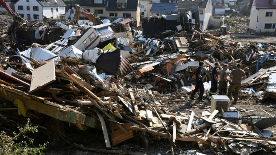 Gigantische Trümmermengen in Hochwassergebieten bringen Entsorger an Grenzen