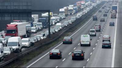 Auf deutschen Autobahnen steht große Rückreisewelle bevor
