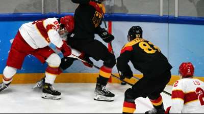 Eishockey: Erster Sieg f&uuml;r deutsches Team