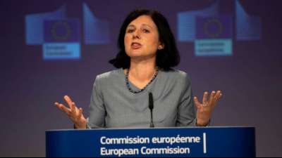 EU-Kommission will bald gesetzlich gegen Falschnachrichten im Netz vorgehen
