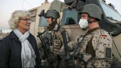 Lambrecht verzichtet zun&auml;chst auf gro&szlig;e Strukturreform bei der Bundeswehr