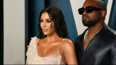 Kim Kardashian bittet um Mitgefühl für ihren Mann Kanye West