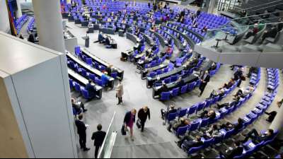 Corona-Krise führt vermutlich erstmals zu Senkung der Diäten im Bundestag