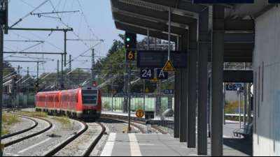 Zugpersonal der Bahn kontrolliert ab Mittwoch die 3G-Regel
