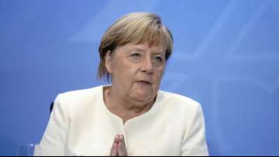 Merkel fordert rasche Rückkehr zu "normaler Haushaltsführung"