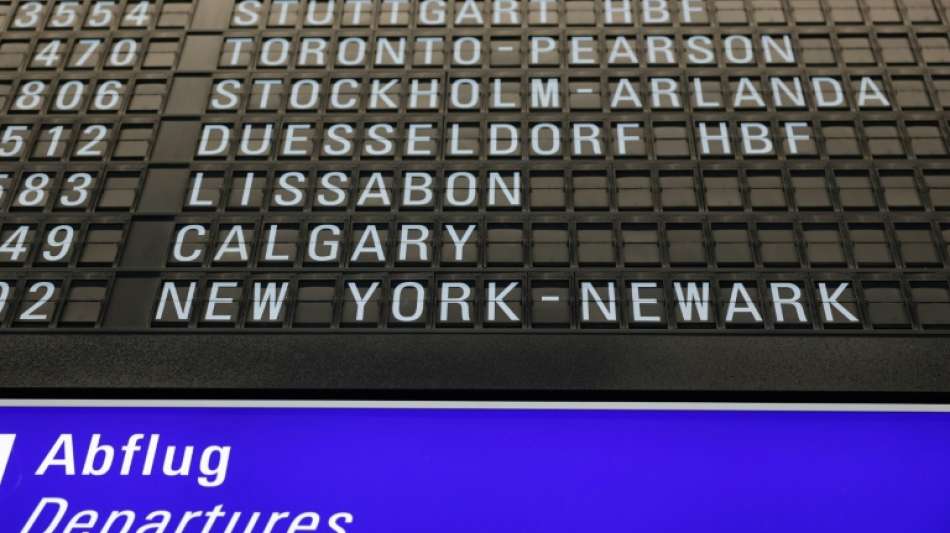 Frankfurter Flughafen: Demenzkranke Reisende an der Stra&szlig;e