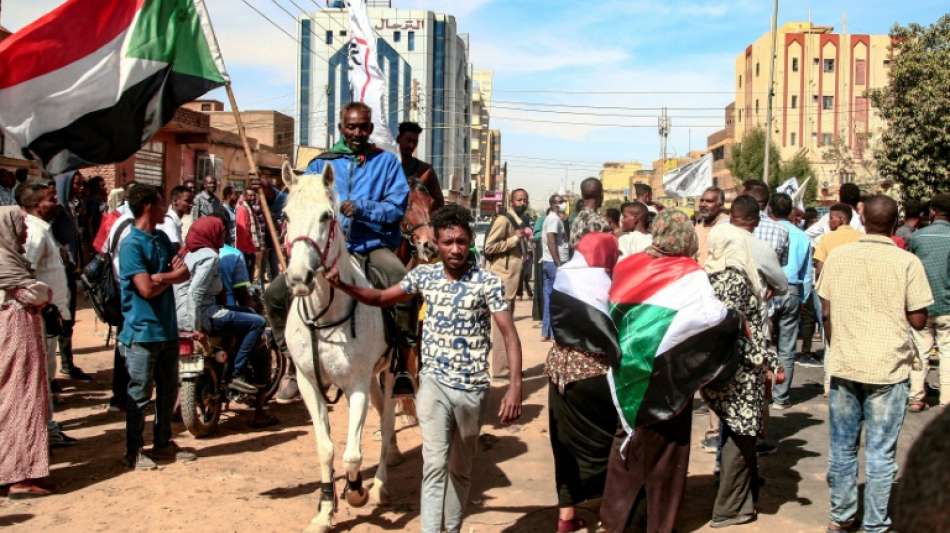 Demonstrationen im Sudan gehen trotz hartem Vorgehen des Milit&auml;rs weiter