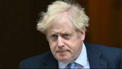 Britische Polizei sendet Fragebogen zu Ermittlungen im Party-Skandal an Johnson