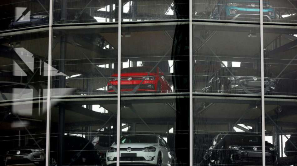 Neuwagenmarkt in Deutschland im Januar um fast ein Drittel eingebrochen