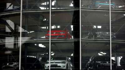 Neuwagenmarkt in Deutschland im Januar um fast ein Drittel eingebrochen