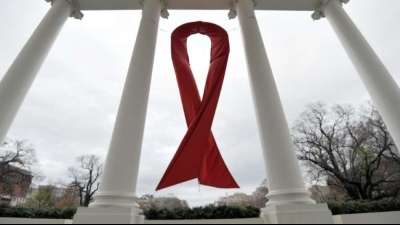 Arbeitgeber unterzeichen Deklaration gegen Diskriminierung von HIV-Positiven im Job