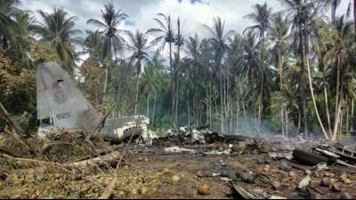 Philippinen: Milit&auml;rflugzeug bei Landung verungl&uuml;ckt - 29 Tote