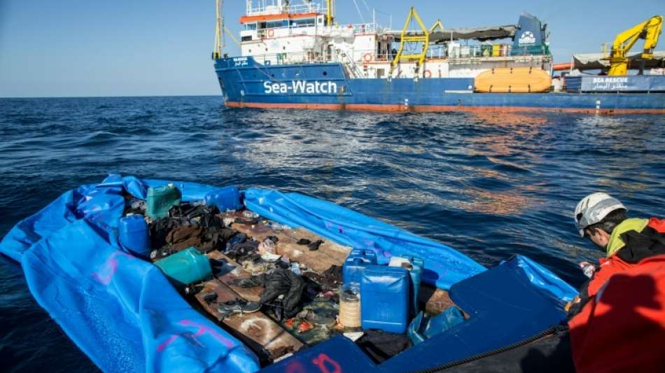 Zehn von Sea-Watch gerettete Bootsflüchtlinge dürfen in Italien an Land