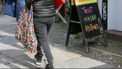 Lockerung von Corona-Ma&szlig;nahmen verbessert Verbraucherstimmung