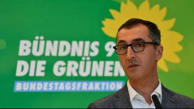 Habeck sieht in Ernennung &Ouml;zdemirs zum Agrarminister "Symbol" f&uuml;r Deutschland