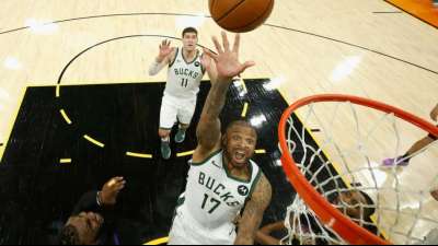 Phoenix mit Auftaktsieg im NBA-Finale gegen Milwaukee