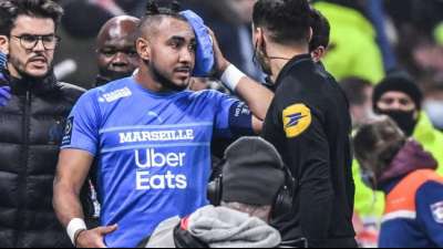 Fu&szlig;ball: Lyon gegen Marseille nach Flaschenwurf abgebrochen