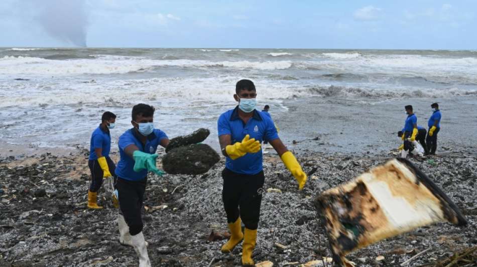 Brand auf Containerschiff vor Sri Lankas K&uuml;ste noch immer nicht gel&ouml;scht