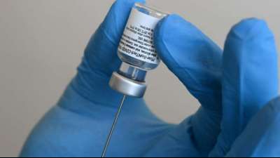 Biontech-Vakzin gegen wichtigste britische und s&uuml;dafrikanische Virus-Mutanten wirksam