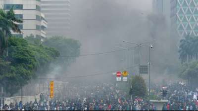 Indonesische Polizei nimmt hunderte Demonstranten fest