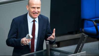 Brinkhaus und Dobrindt dr&auml;ngen Parteichefs zu rascher Kl&auml;rung der Kandidatenfrage