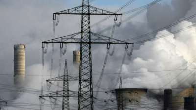 Ampel-Koalition will Ma&szlig;nahmenpaket gegen Energiepreise