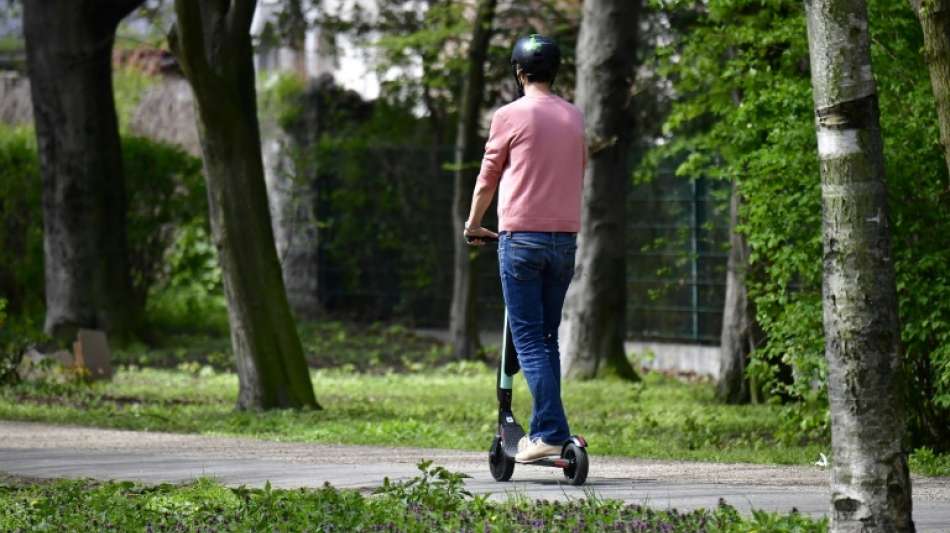 Paris: Frankreich will die E-Scooter von allen Fußwegen verbannen