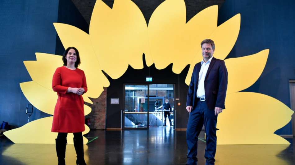 Gr&uuml;ne zeigen mit Wahlprogramm auch Anspruch auf Regierungs&uuml;bernahme im Bund