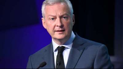 Frankreichs Wirtschaft legt um drei Prozent zu 