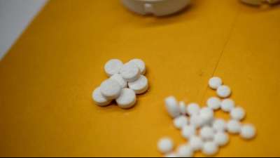 US-Pharmah&auml;ndler stimmen milliardenschwerem Vergleich in Opioid-Krise zu