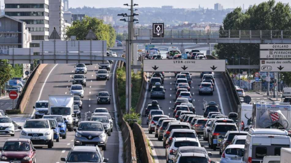 Polizei: Tausend Kilometer Stau auf Frankreichs Autobahnen 