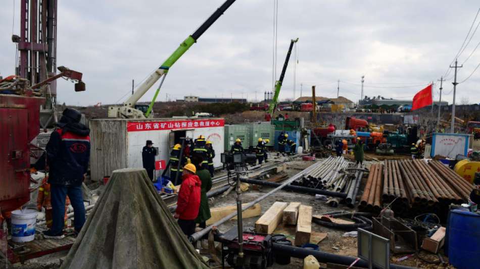 Erster von 22 versch&uuml;tteten Grubenarbeitern in China gerettet