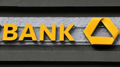 Commerzbank im zweiten Quartal mit 527 Millionen Euro Verlust 