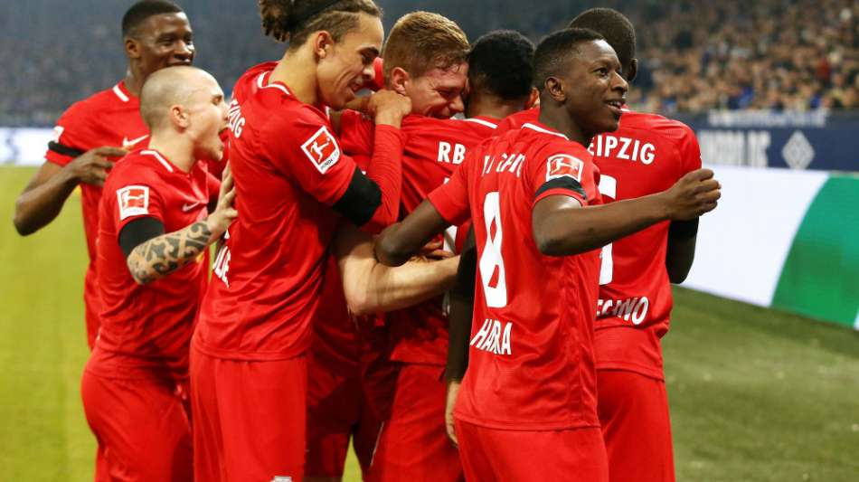Nübel patzt, Werner trifft: RB bleibt an Bayern dran