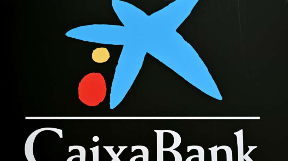 Spanische CaixaBank will fast 8300 Jobs abbauen
