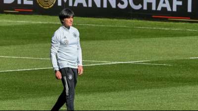 L&ouml;w bedauert Kinderlosigkeit