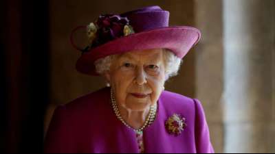 95. Geburtstag der Queen von Corona-Pandemie und Prinz Philips Tod &uuml;berschattet