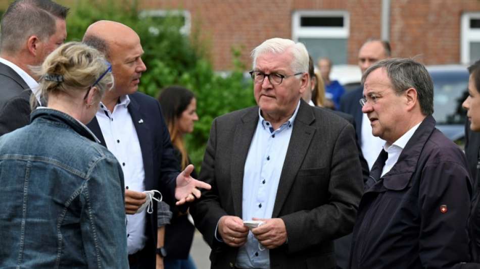 Lachender Laschet im Unwettergebiet sorgt für Empörung 