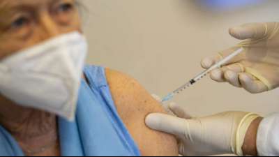 Zehn Millionen Deutsche aktuell einmal gegen Corona geimpft