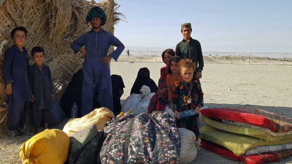 Taliban nehmen weitere Provinzhauptstadt in Afghanistan ein

Taliban erobern weitere Provinzhauptstadt in Afghanistan

