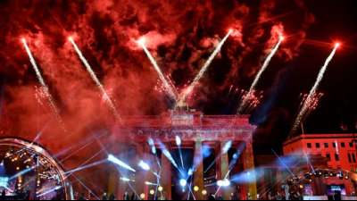 Polizeigewerkschaften regen wegen Corona erneutes B&ouml;llerverbot an Silvester an
